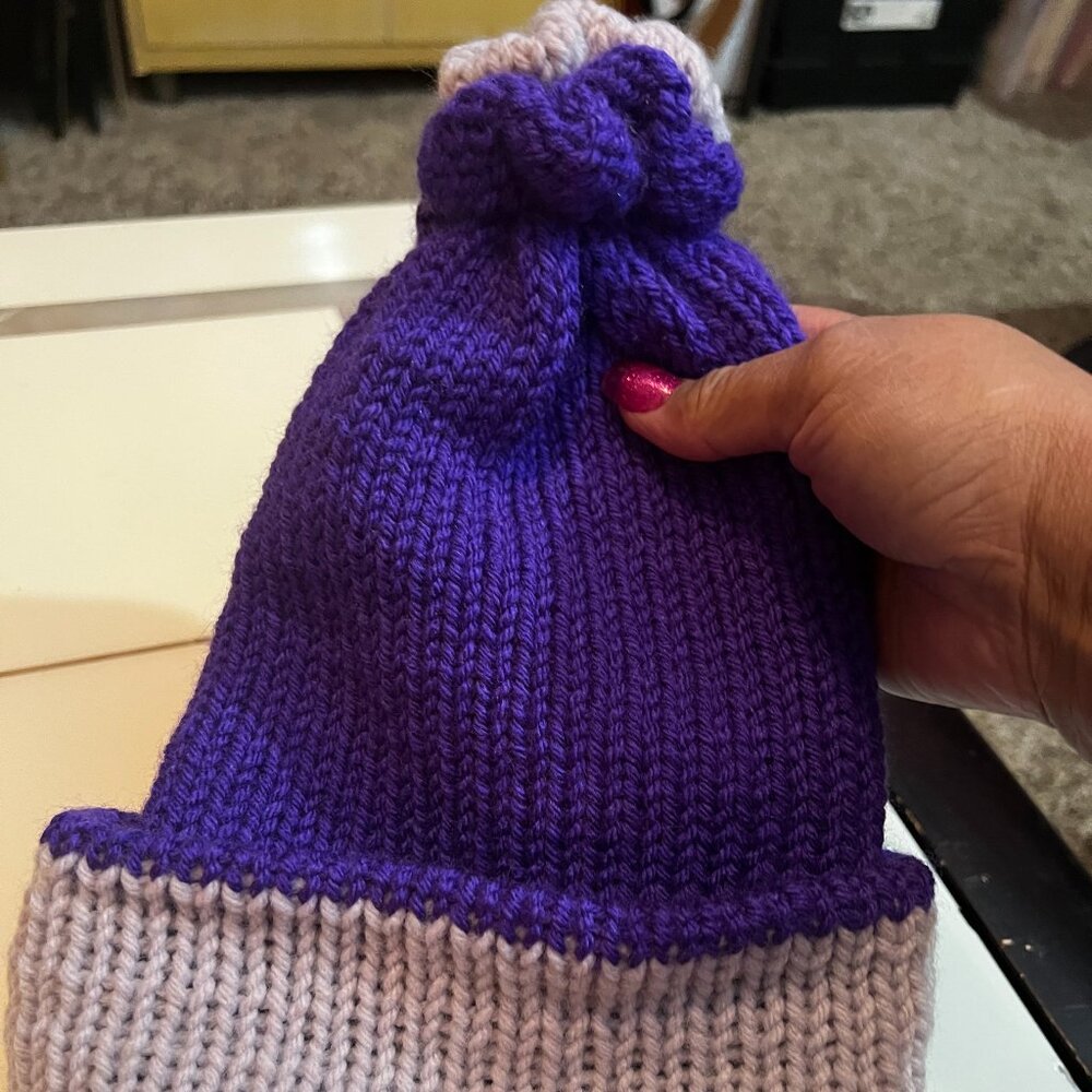 Handmade beanie/skull hat - Picture 4 of 13